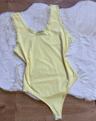 Body basic con dettagli in pizzo 7 colori