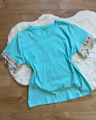 T-shirt boho con nappine multicolor 95% cotone