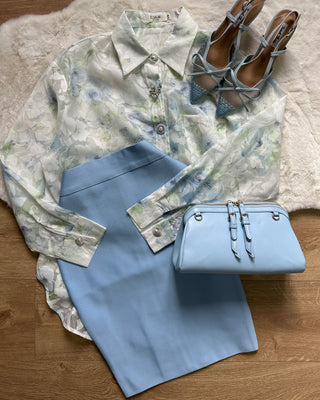 Camicia Paris floreale rosa con bottoni gioiello azzurra