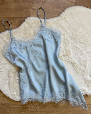 Canotta satin asimmetrica con pizzo 3 colori
