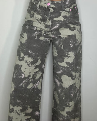 Jeans Wide Leg camouflage con dettagli rosa