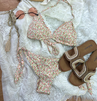 Bikini flowers 