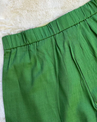Coordinato verde con gilet e short 30% lino