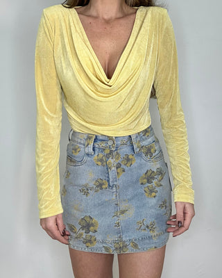 Maglia Azara Paris con scollo morbido a cascata giallo