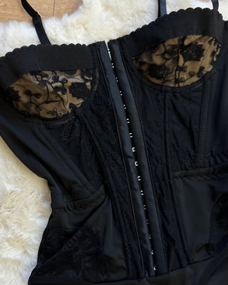 Body nero paris effetto corsetto in pizzo