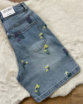 Bermuda in denim floreale