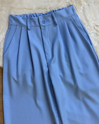 Coordinato top e pantalone azzurro e beige