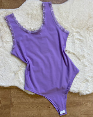 Body basic con dettagli in pizzo 7 colori