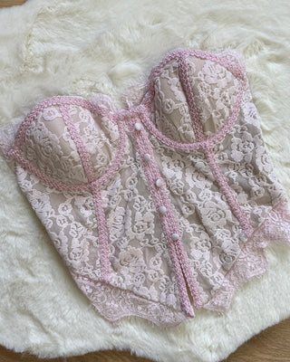 Corsetto in pizzo con bretelle estraibili e coppe preformate