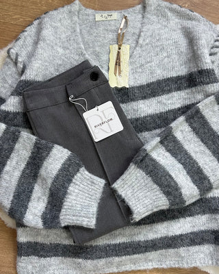Maglione Paris scollo AV grigio