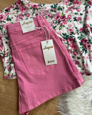 Maglia crop rosa con manicotti a guanto
