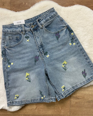 Bermuda in denim floreale