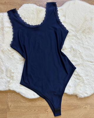Body basic con dettagli in pizzo 7 colori