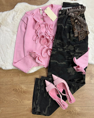 Jeans cargo mimetico con foulard