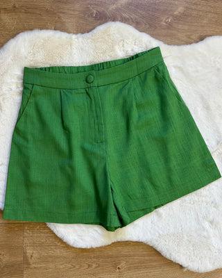 Coordinato verde con gilet e short 30% lino