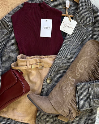 Short Paris camel con cintura e culotte interna