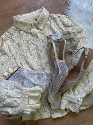 Slingback beige ricoperta di strass