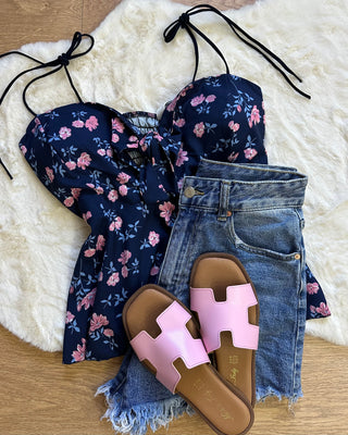 Short basic blu jeans