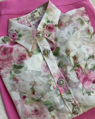 Camicia Paris floreale rosa con bottoni gioiello