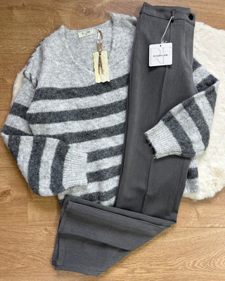 Maglione Paris scollo AV grigio