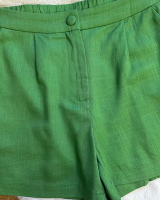 Coordinato verde con gilet e short 30% lino