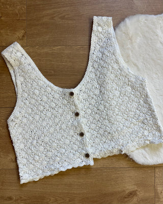 Top macramè con bottoncini frontali 100% cotone
